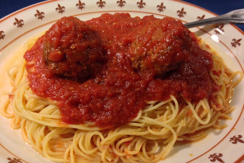 Spaghettis and meatballs entree